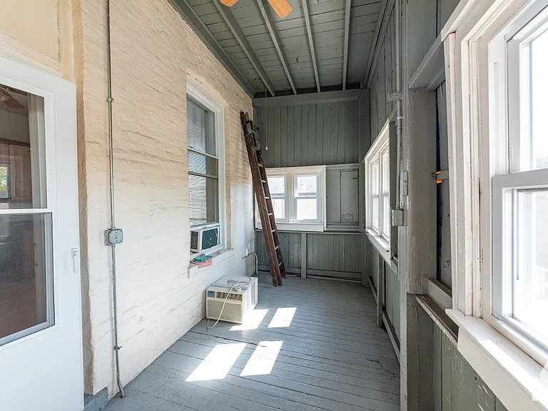 3300 N Racine Ave #3 — Photo 17