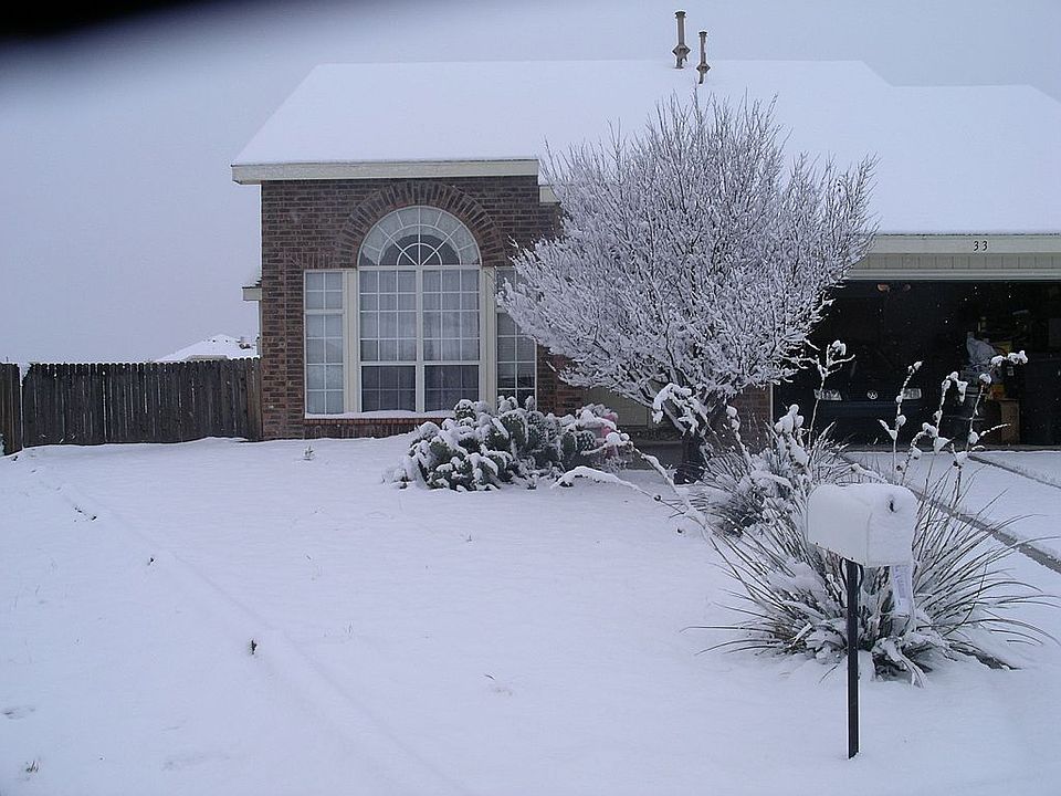 1st image of 33 Dogwood Ln