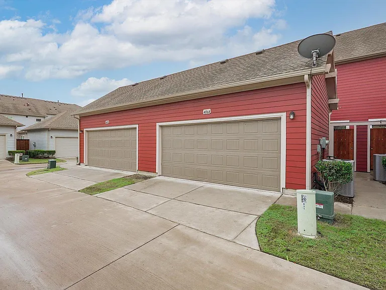 4064 Washburne Dr — Photo 27