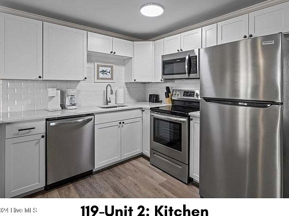 3rd image of 119 W Bogue Blvd #17777577