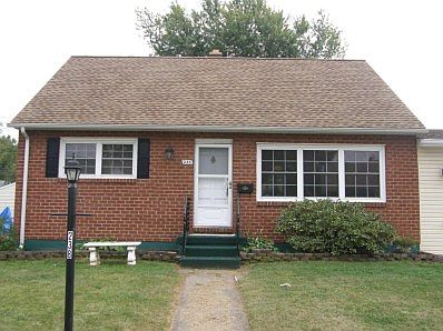 2nd image of 238 E Roosevelt Ave