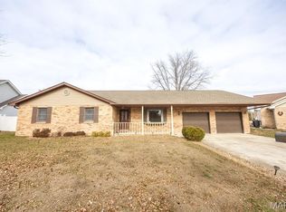 924 Dere Bere Dr, Mascoutah, IL