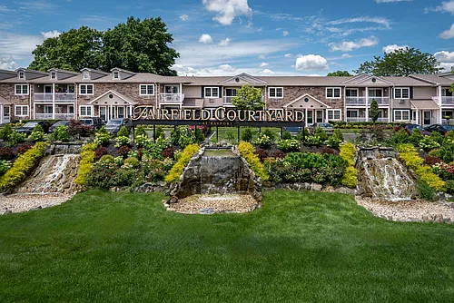 Fairfield Courtyard at Bayport Photo 1