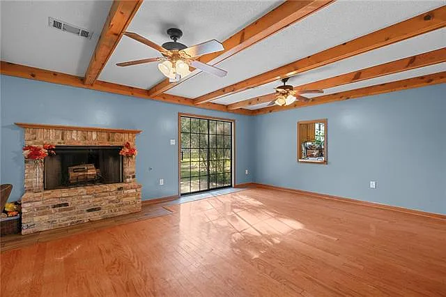 1382 Bristol Ct — Photo 12