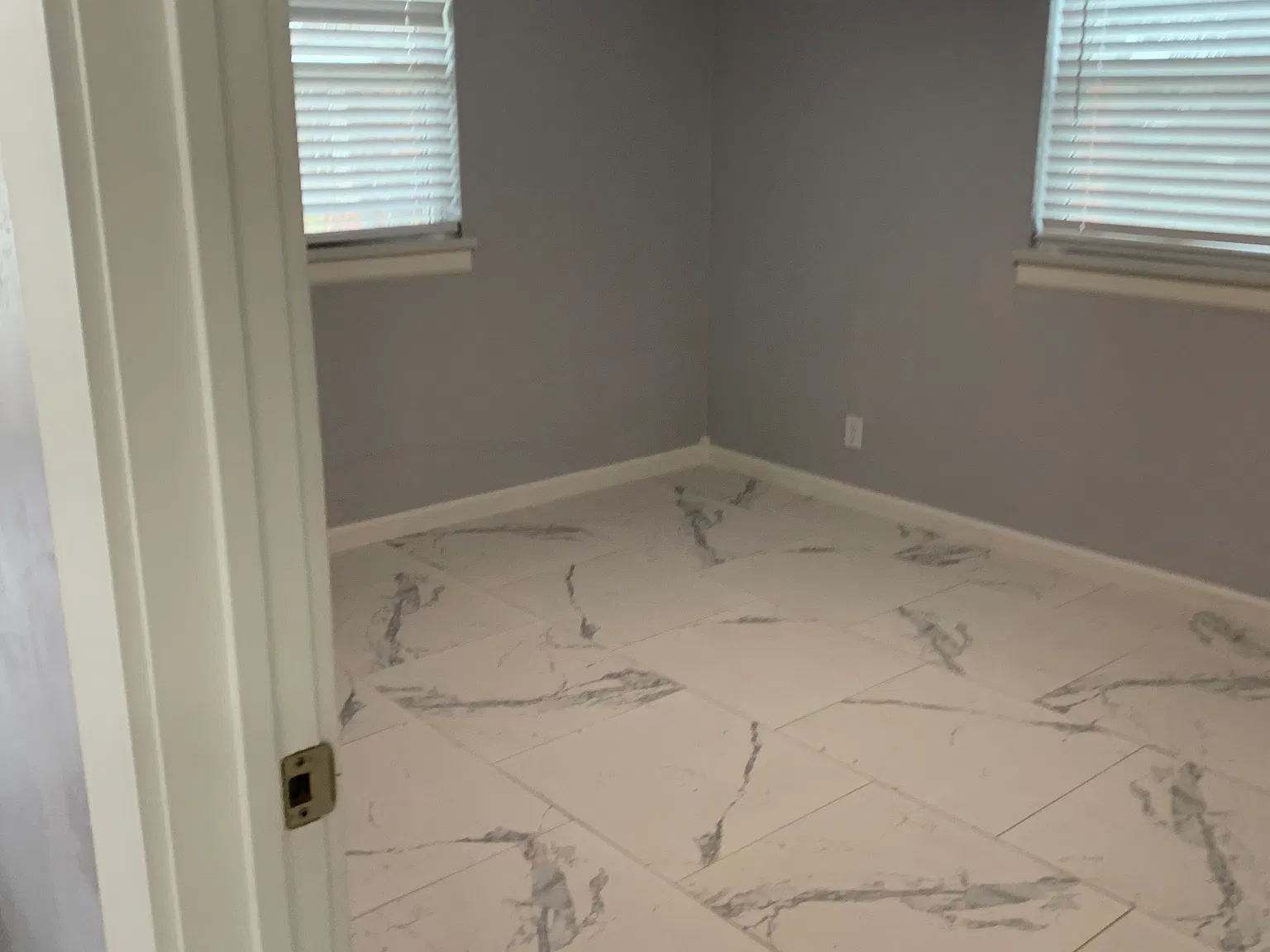 2 bed, 750 sqft, $1,000 — Photo 2