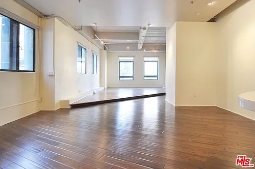 849 S Broadway Photo 1