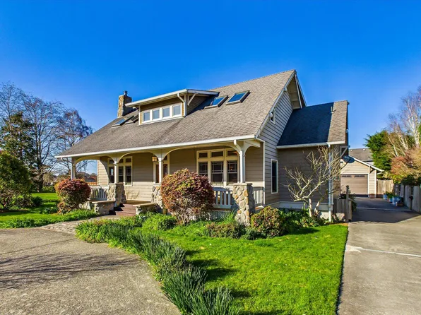 1025 Dewey Ave, Ferndale, CA 95536