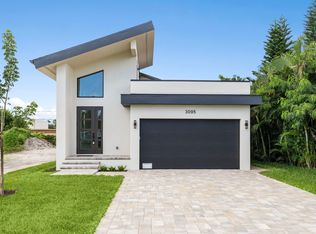 3095 Connecticut Ave, Naples, FL 34112