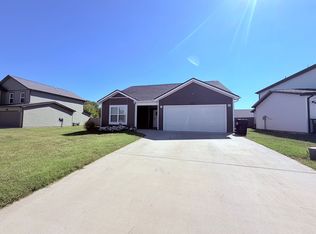 212 Copeland Rd, Clarksville, TN 37042
