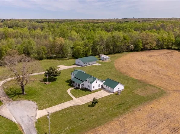 40 R B Brown Rd, Leoma, TN 38468