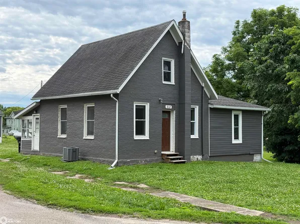 312 Main St, Bonaparte, IA 52620