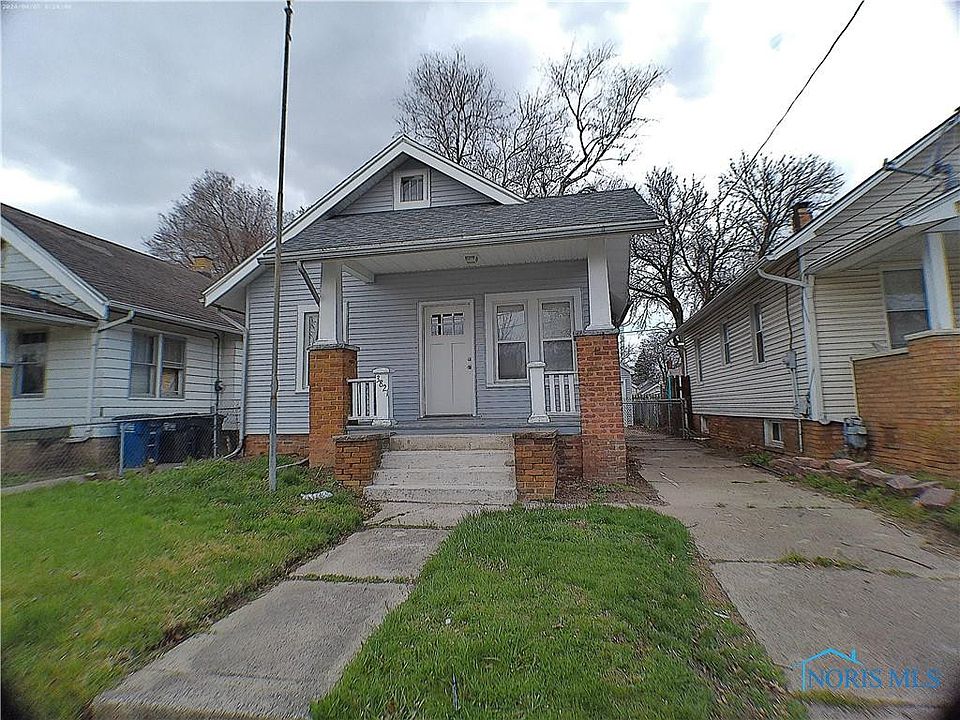 1st image of 3821 Burton Ave