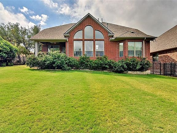 5th image of 4704 Mont Blanc Dr