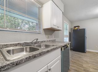 7006 Roos Rd, Houston, TX 77074