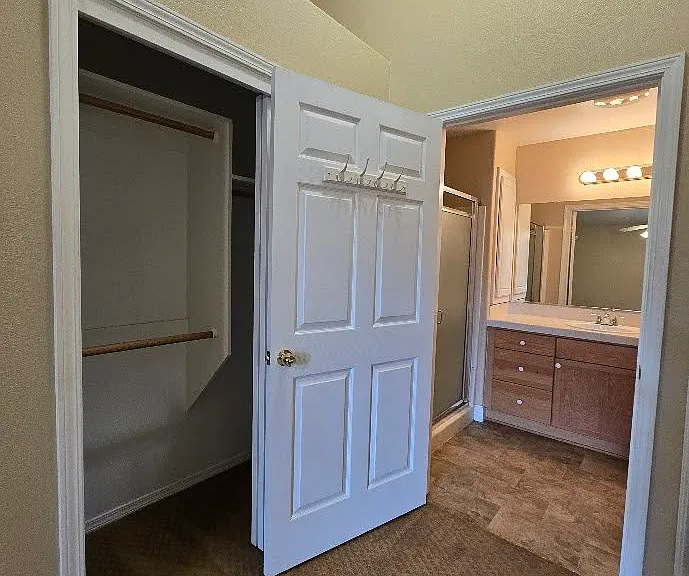 8836 N Del Mar Ave — Photo 19