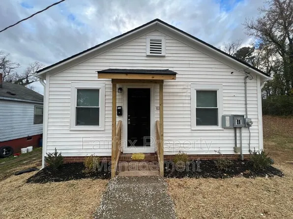 215 Temple Ave, Sanford, NC 27330