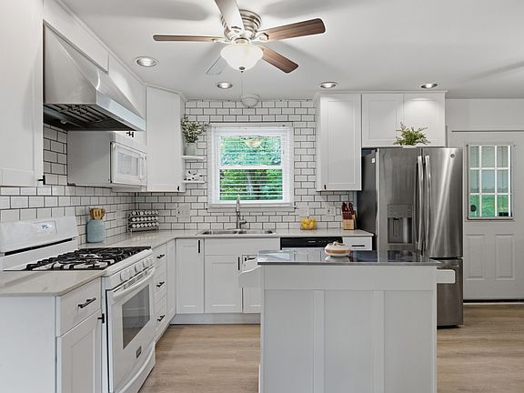 4th image of 5004 W Durrett Dr