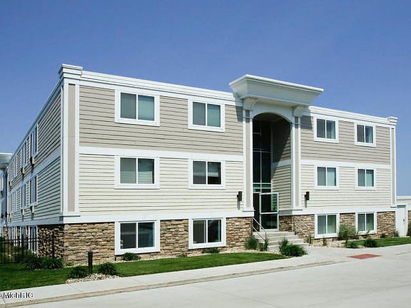 2nd image of 225 N Shore Dr APT 113