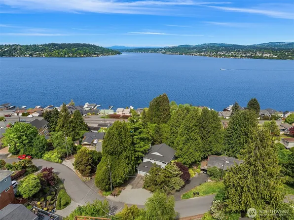 10504 Dixon Drive S, Seattle, WA 98178