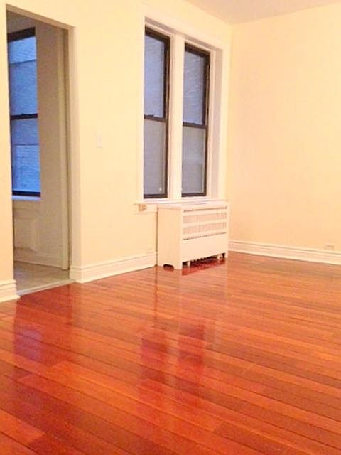1st image of 210 W 10th St Frnt 2