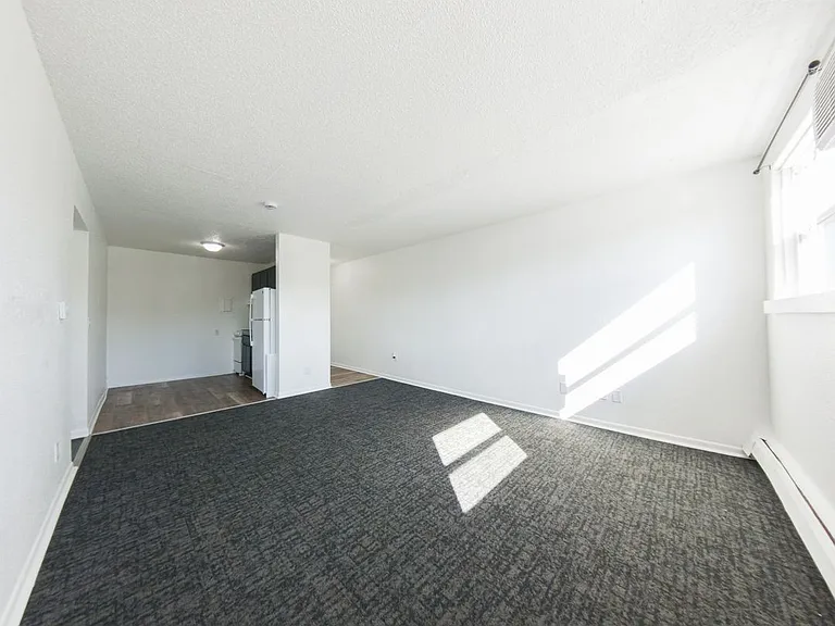 The Flats on 21st — Photo 5