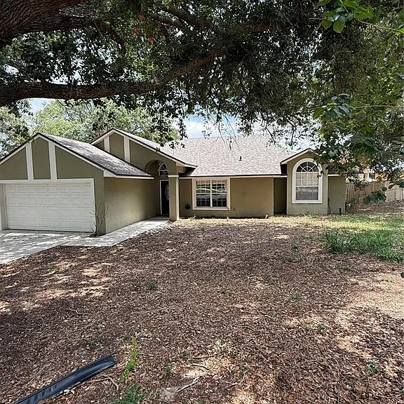 17802 Jefferson St — Photo 2