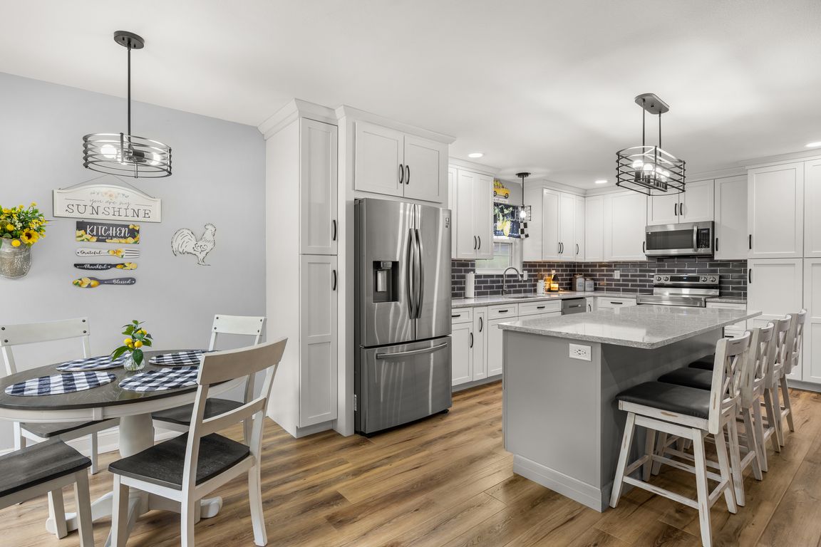 207 Mayfair Dr (19)