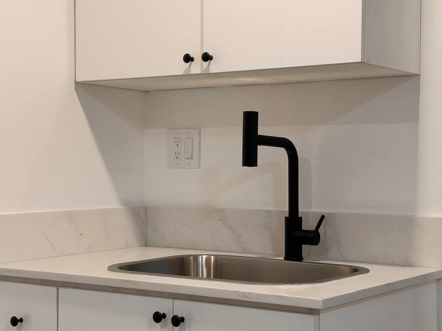1 bed, 444 sqft, $999 — Photo 3