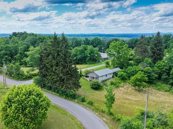 24 Ivydale Ln, Herndon, WV 24726