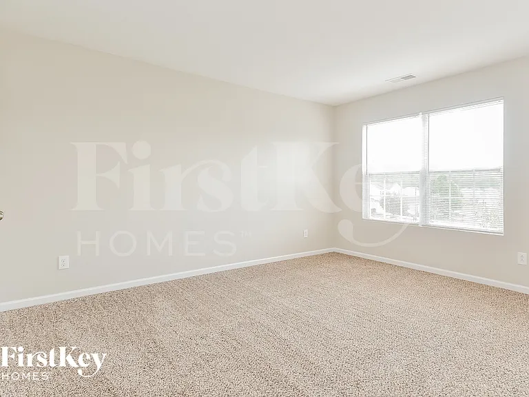 3902 Edgewood Terrace Dr — Photo 11