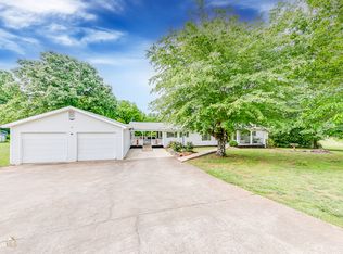 1603 Davenport Rd, Braselton, GA 30517