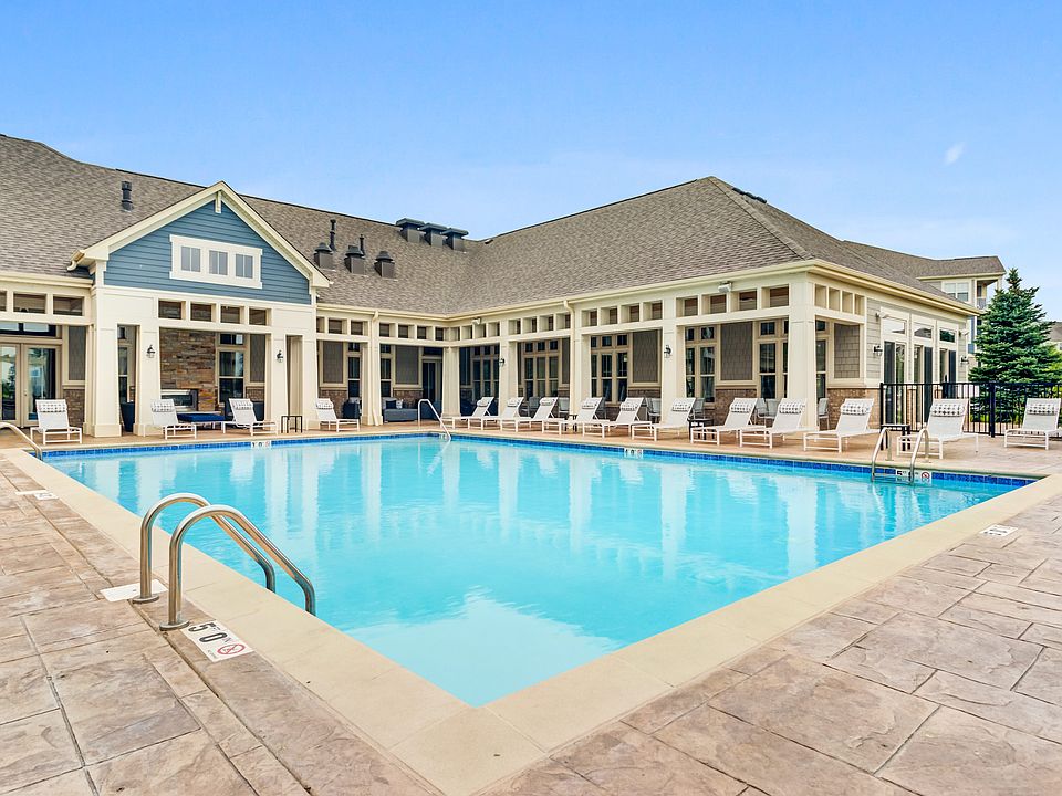 The Oaks Of Vernon Hills 103 Oak Leaf Ln Vernon Hills IL Zillow