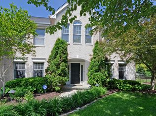 512 Wedgewood Ct, Hinsdale, IL 60521