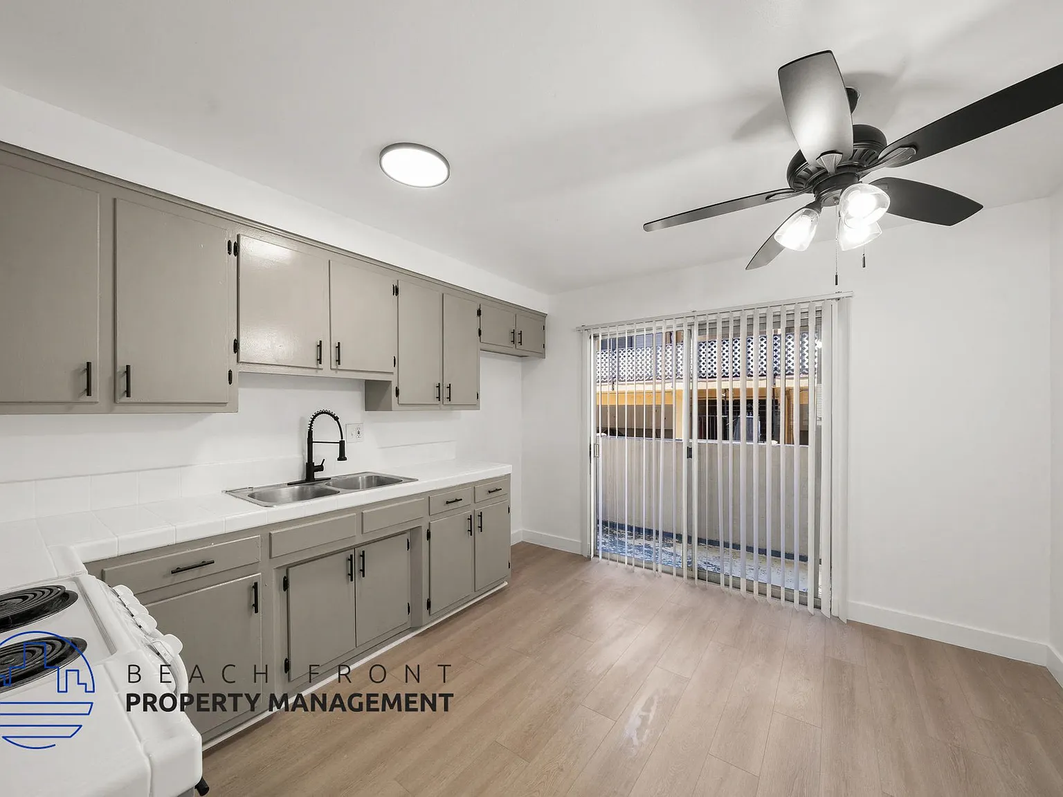 13614 Cordary Ave. — Photo 1