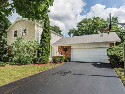 390 Springside Ln, Buffalo Grove, IL, 60089