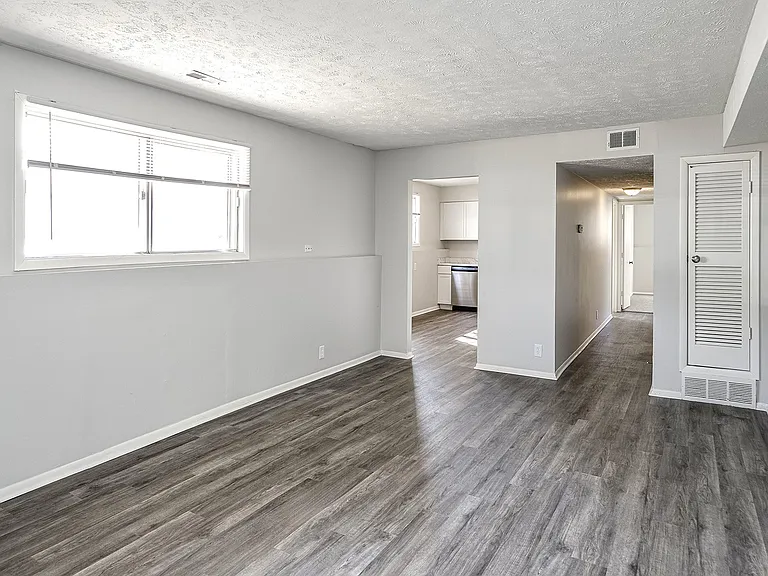 Old Mill Apartments — Photo 18
