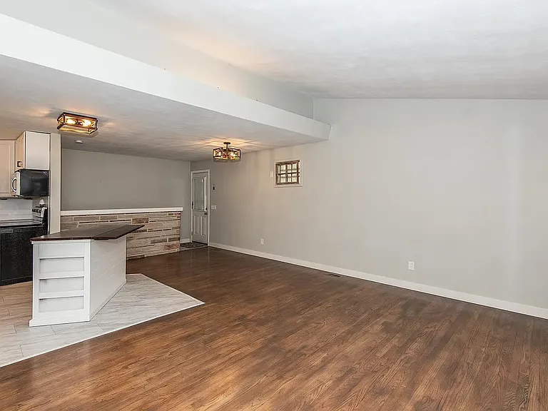 317 S Pam Ave — Photo 20