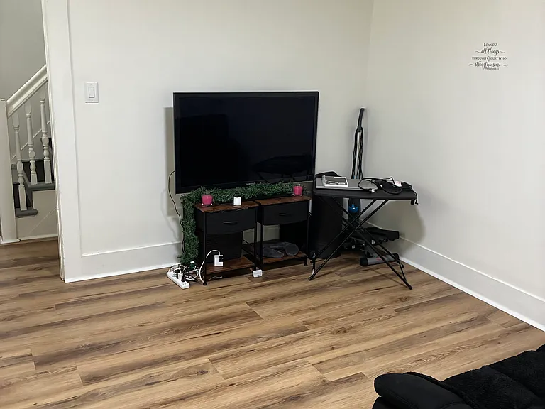 48 Maple Ave #50 — Photo 4