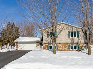 8045 159th St W, Apple Valley, MN 55124