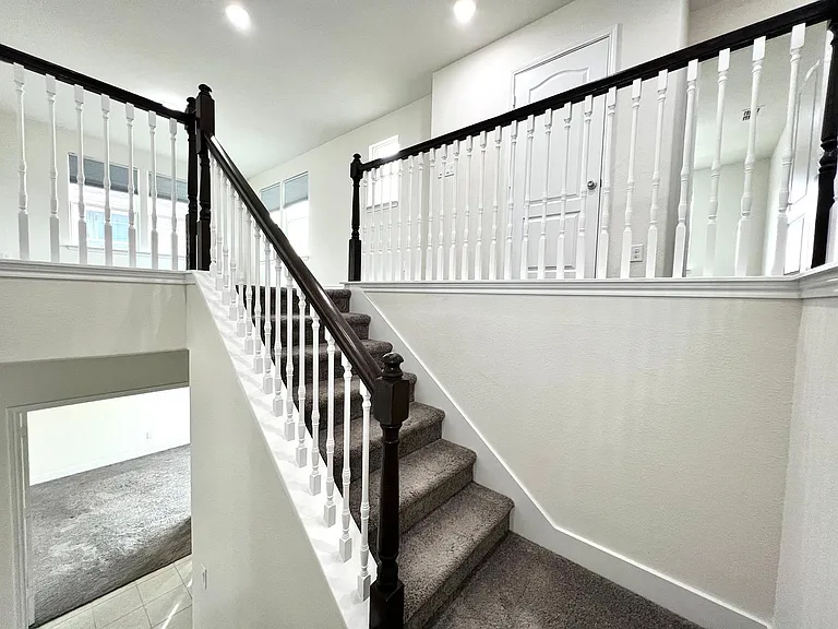 644 Fox View Dr — Photo 17