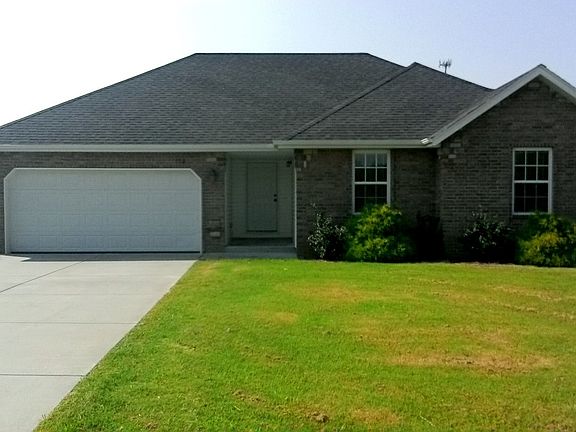 3rd image of 206 W Eagle Ln
