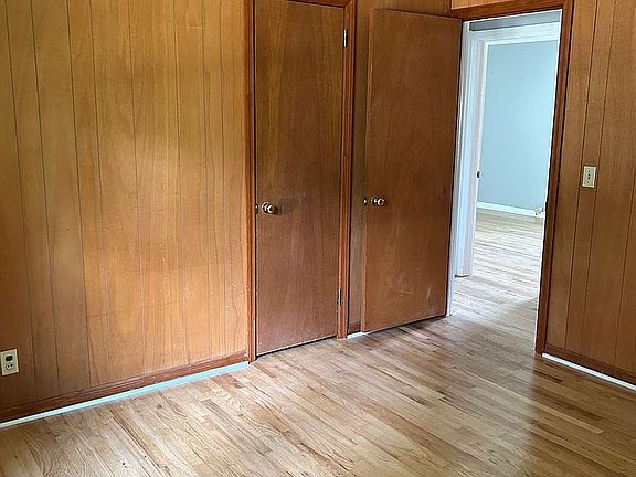 5th image of 7 Wentworth St