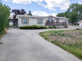 3202 W Ahtanum Rd, Yakima, WA 98903