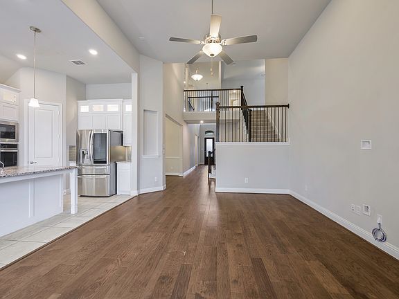 4th image of 8226 Blumelia Dr