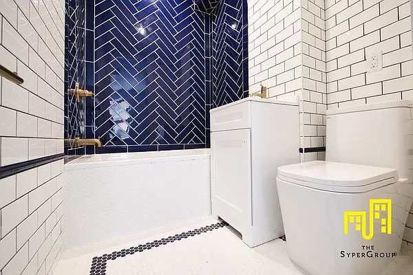 Rented by The Syper Group | media 13