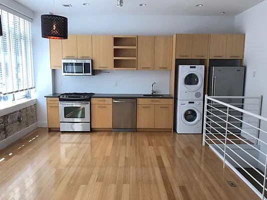 Rented by Premier Metro Realty Corp | media 19