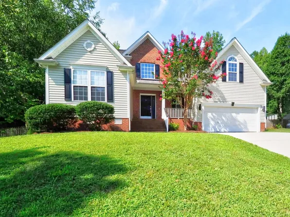 425 New Parkside Dr, Chapel Hill, NC 27516