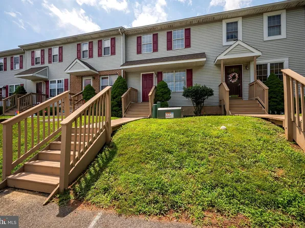 230 Cobble Creek Curv #230, Newark, DE 19702