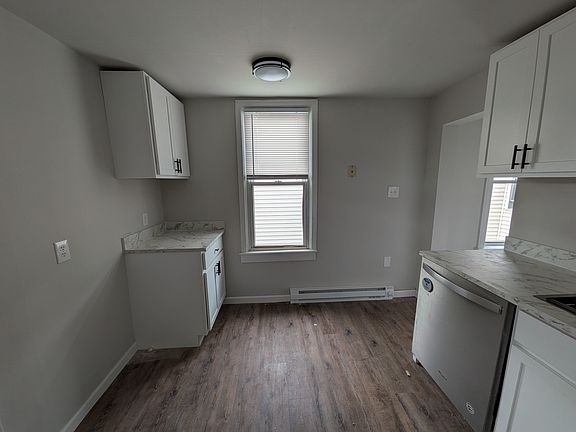 5th image of 425 N Hanover St #2