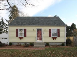 64 Anoka Ave, Barrington, RI 02806